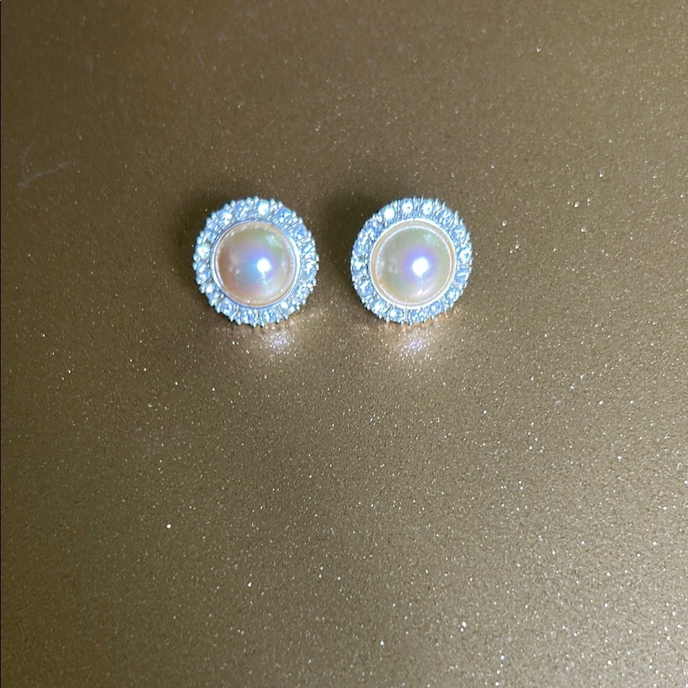 Elegant Silver Pearl Stud Earrings